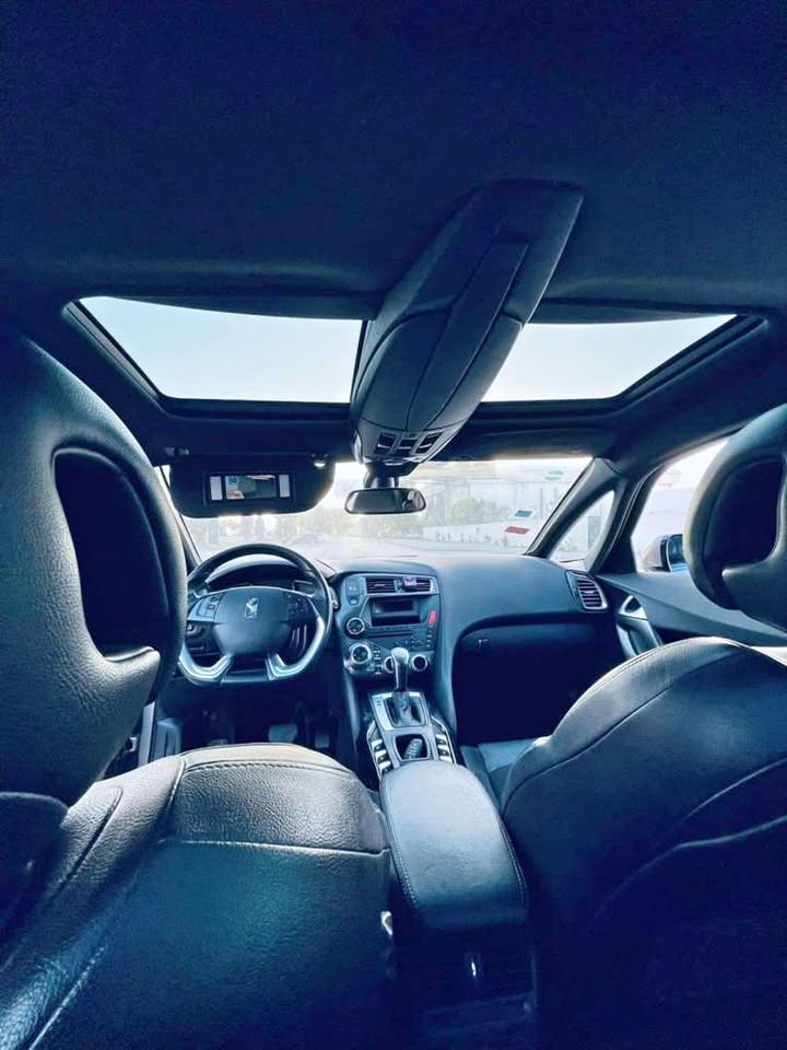 ds5-sport-chic-marsa-voiture-essence-neuv