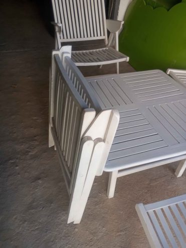 ensemble-bois-blanc-salon-exterieur-pliable