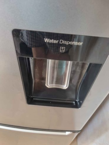 frigo-newstar-avec-water-dispenser