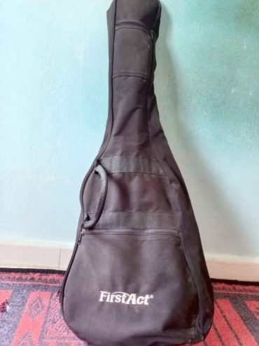 guitare-classique-arrow-avec-housse