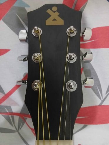 guitare-electroacoustique-tanit-tete-logo