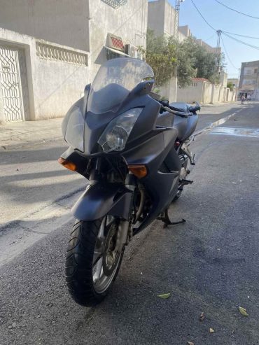 honda-vfr800-abs-monobras-vendu