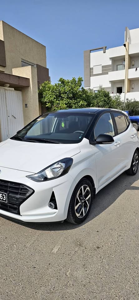hyundai-grand-i10-premiere-main-soliman