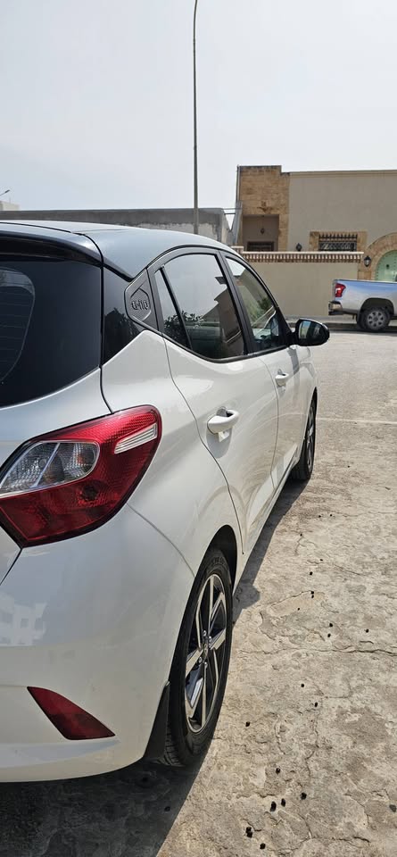 hyundai-i10-soliman-pneus-neufs-a-vendre
