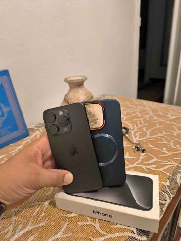 iphone-15-pro-comme-neuf-riadh-el-andalous