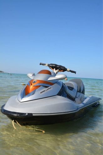 jetski-wakeboard-sport-seadoo