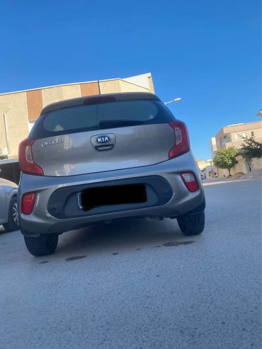 kia-picanto-populaire-equipement-complet-4cv