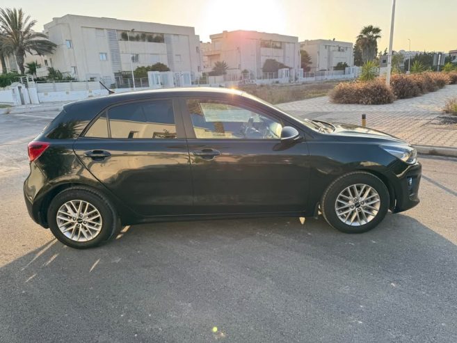 kia-rio-nabeul-a-vendre-essence