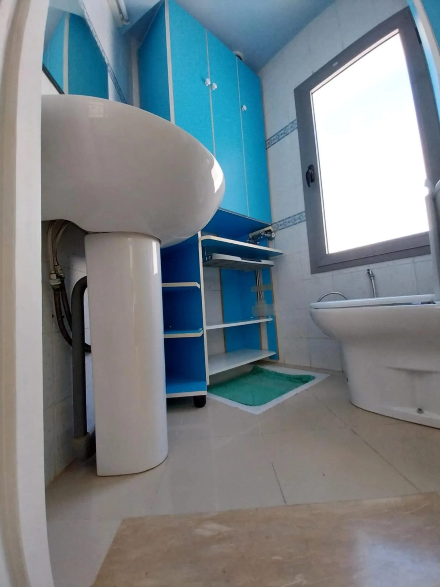 location-cabinet-vue-hilton-tunis