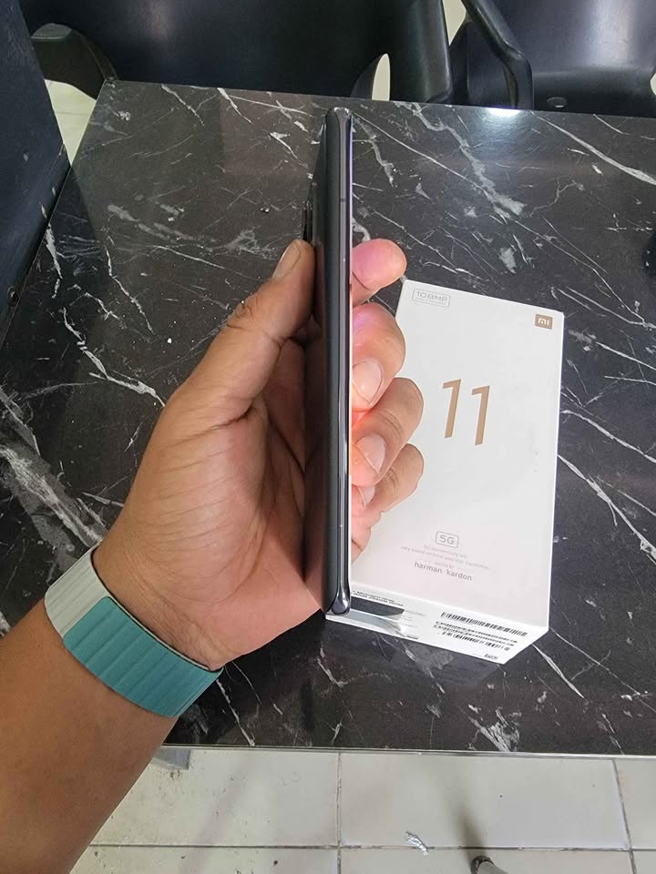 mi11-8go-ram-double-sim-tunis
