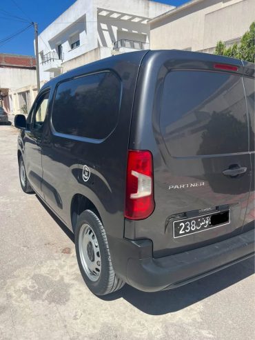 partner-1-6l-75ch-camionnette-utilitaire-tunisie