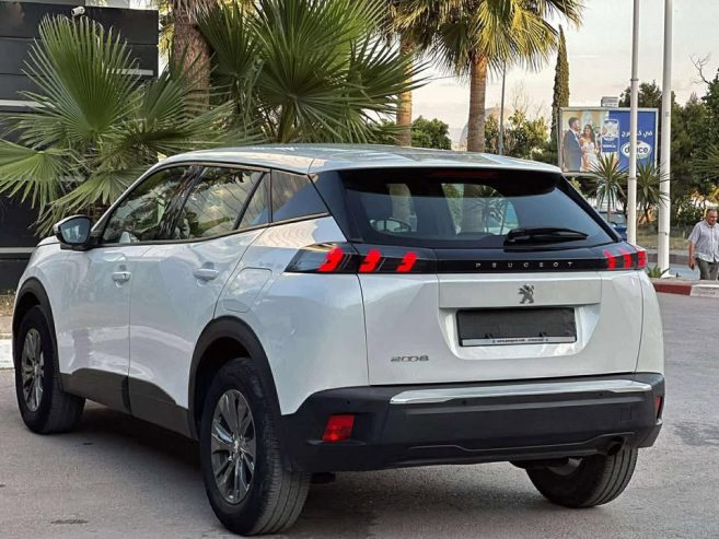 peugeot-2008-blanche-full-options-2022