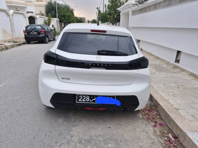 peugeot-208-5cv-essence-tunisie