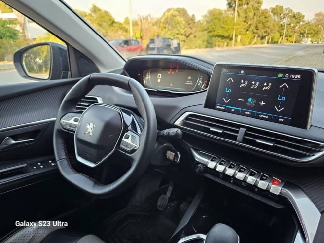 peugeot-3008-siege-cuir-noir