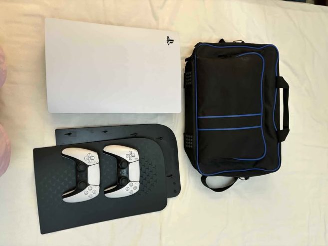 playstation5-complete-avec-accessoires-fifa25