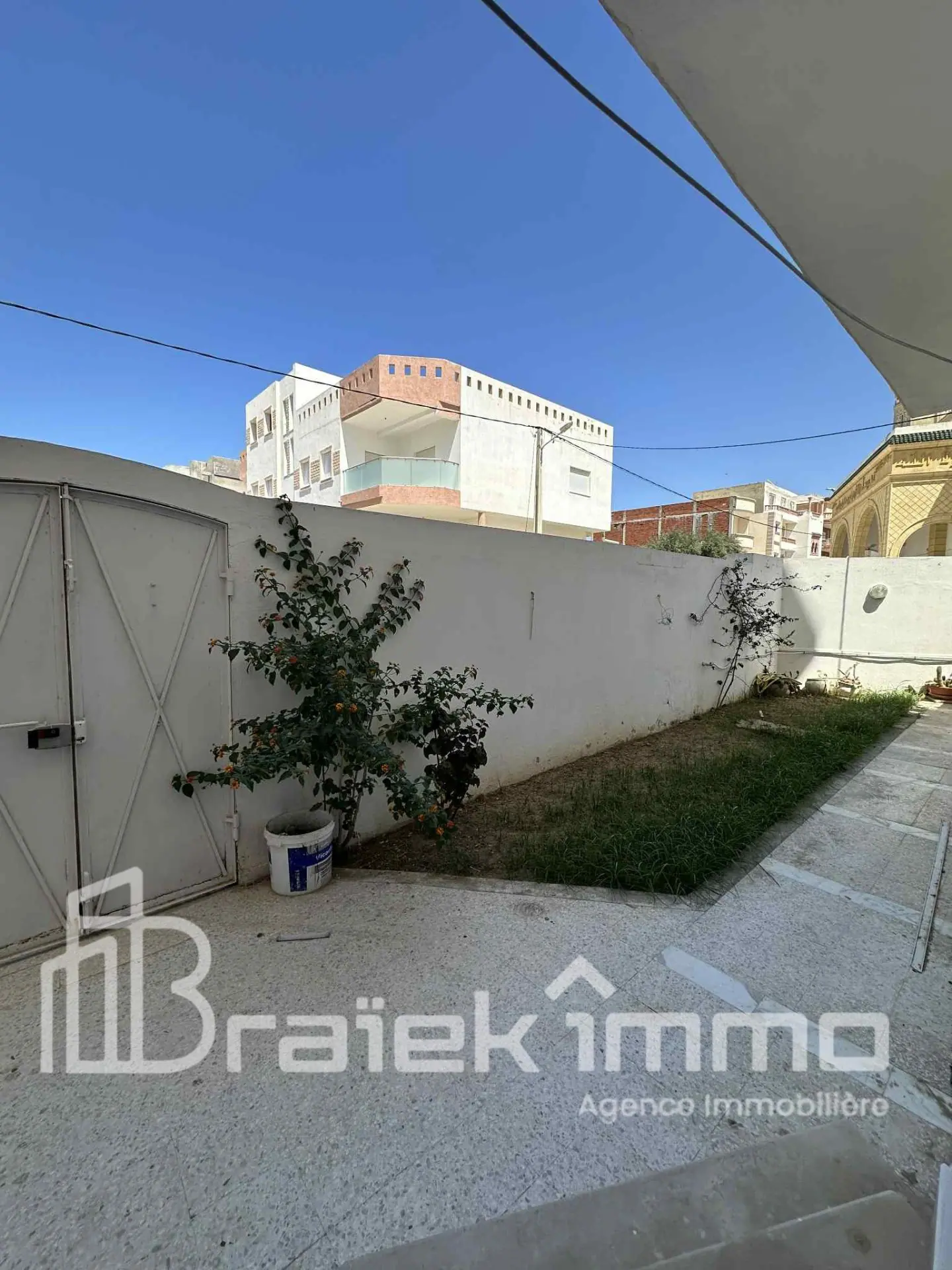 s3-meuble-a-louer-monastir-jardin-terrasse