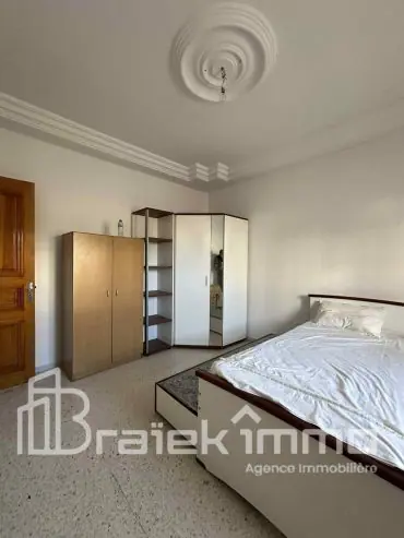 salon-lumineux-meuble-location-monastir