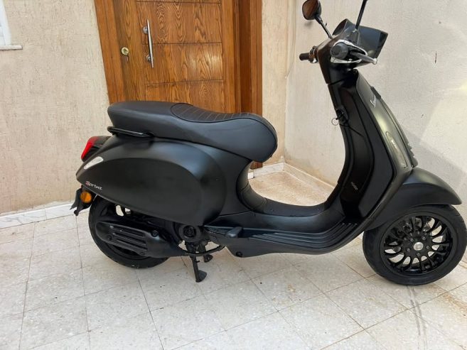 scooter-vespa-notte-2021-tunisie