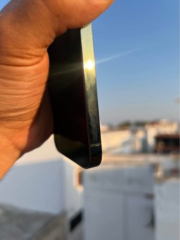 smartphone-apple-13pro-ezzahra-tunisie