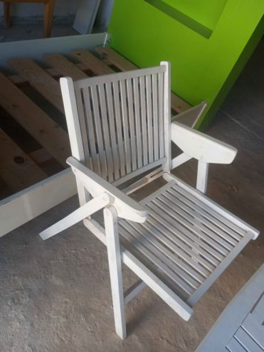 table-chaises-pliantes-blanc-jardin-tunisie