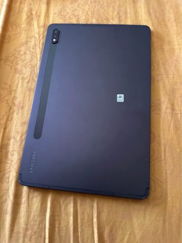 tablet-samsung-s8-presque-neuve-tunisie