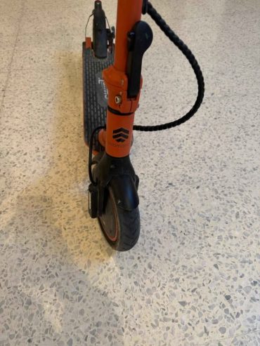 trottinette-pliable-electrique-swift