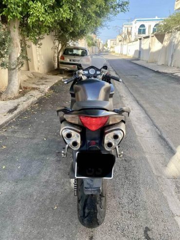 vfr800-tunisie-moto-echappement-origine