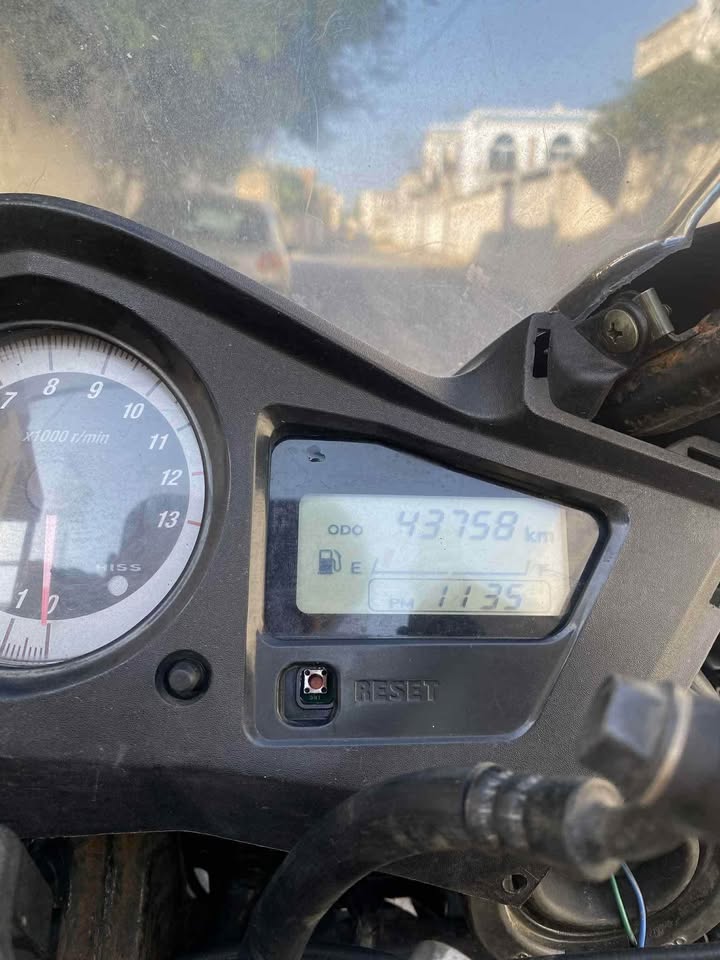 vfr800-vtec-piste-occasion-tunisie