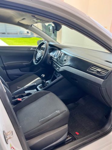 volkswagen-polo-pneus-neufs-etat-neuf