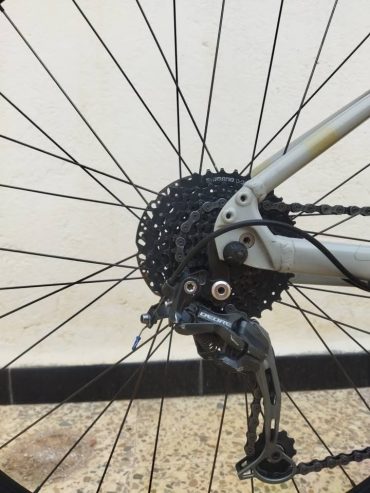 vtt-giant-taille-m-tunisie