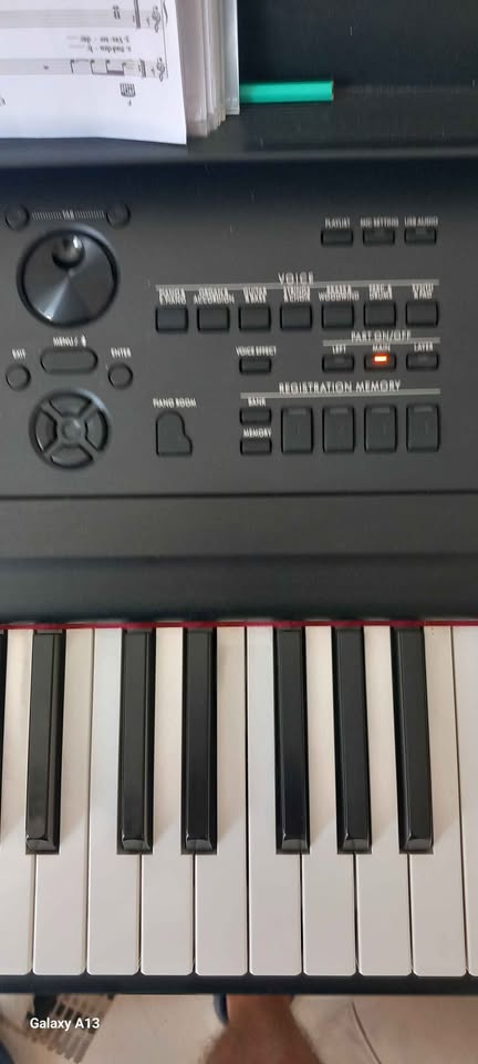 yamaha-dgx-670-piano-clavier-88-touches-hammamet