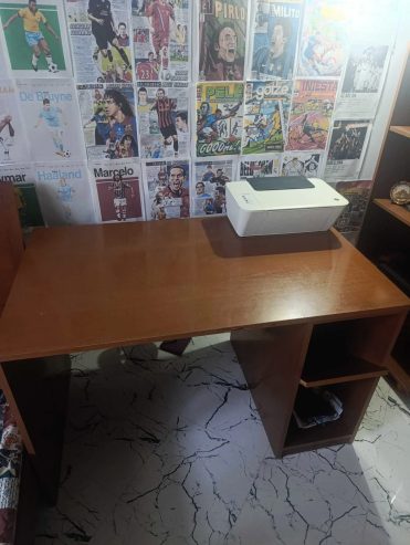 bureau-enfant-avec-etageres-hammamet