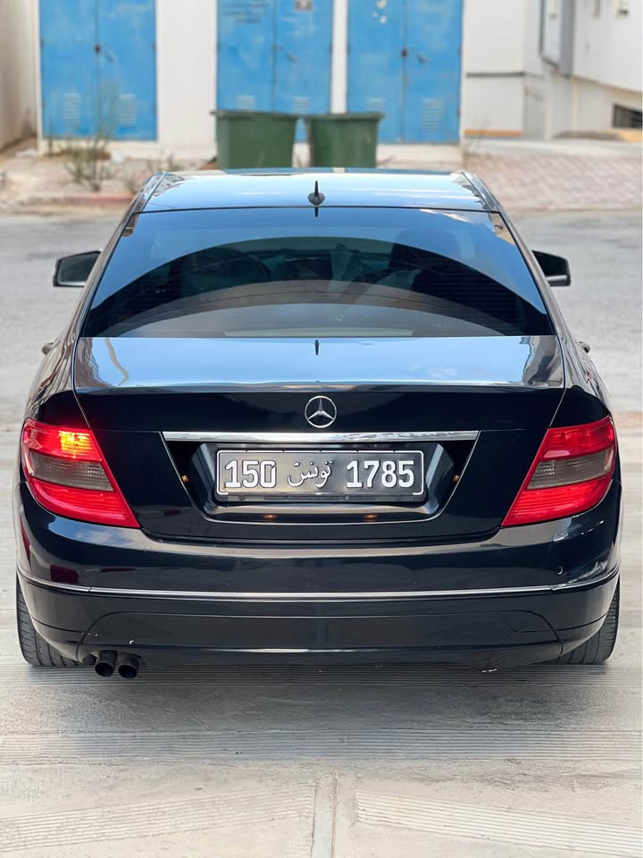 c180-kompressor-essence-options-completes-tunisie