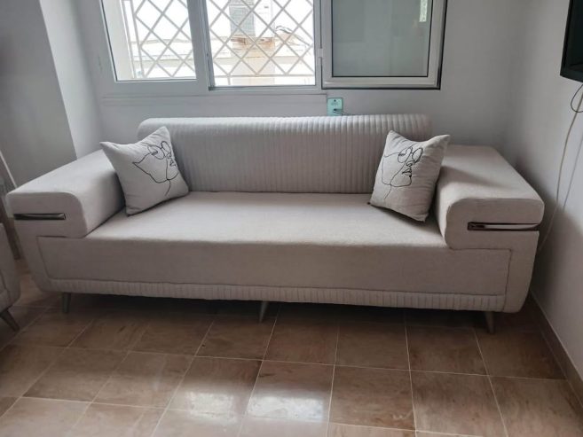 canape-2-places-couleur-beige-en-tissu