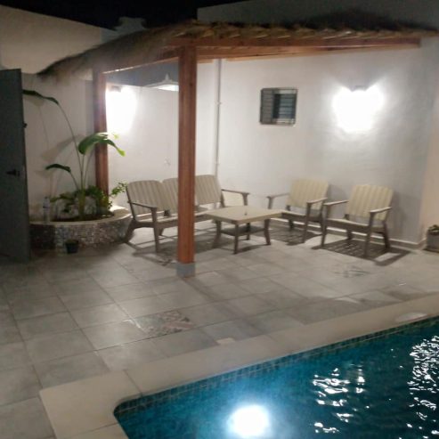 exterieur-villa-midoun-avec-piscine-et-barbecue