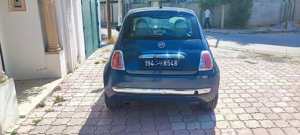 fiat-500-tableau-de-bord-design-retro-modernes