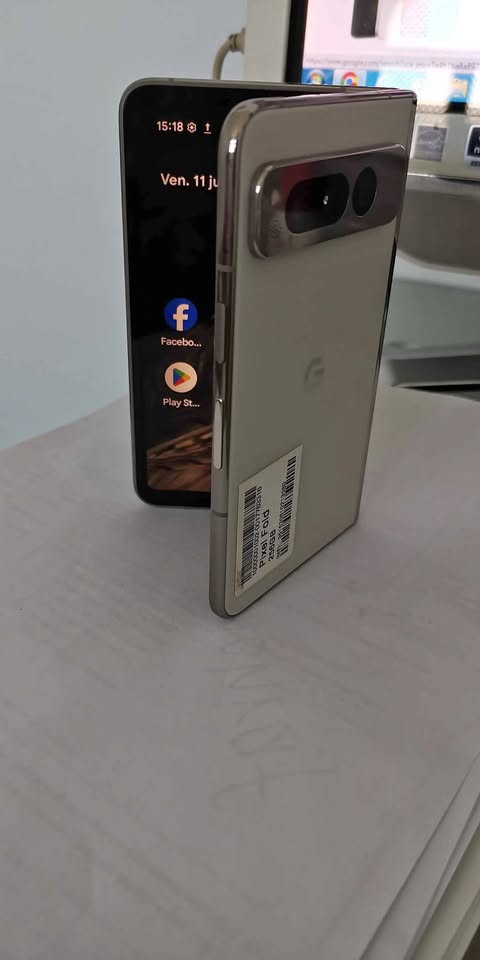 google-pixel-fold-2-android-16-nabeul