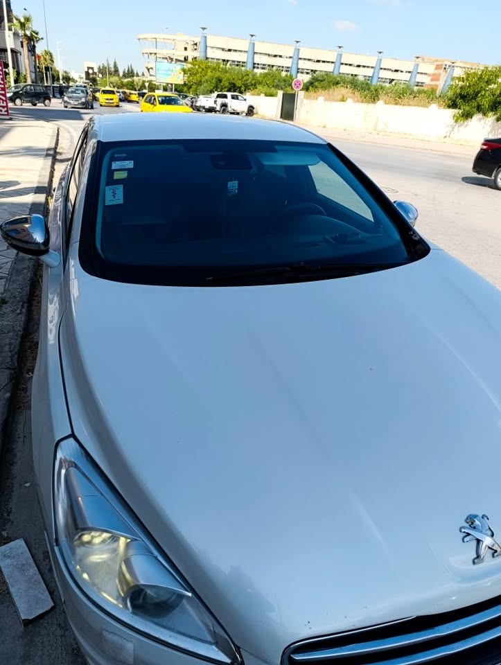 interieur-confort-peugeot-508-diesel-2012