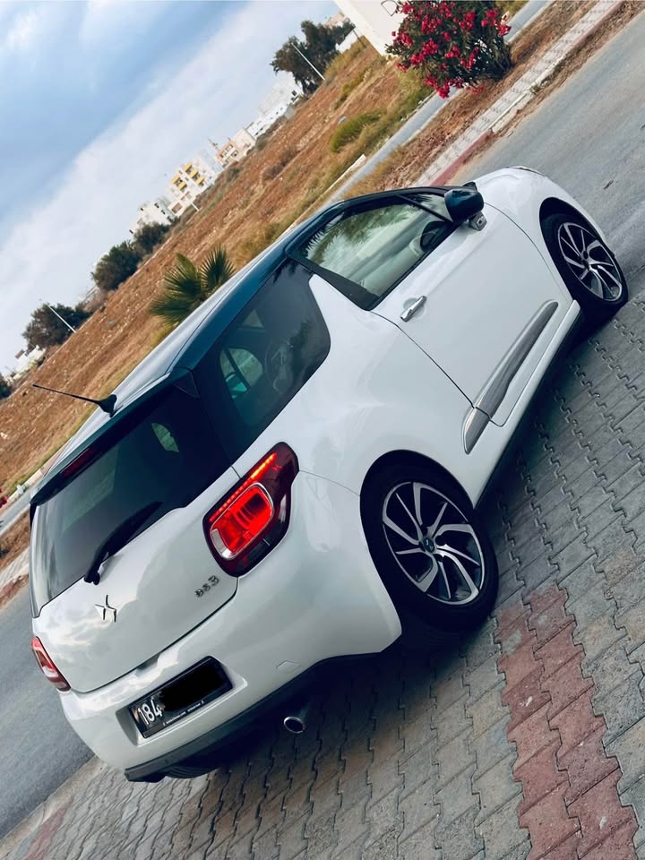 interieur-ds3-2015-touchscreen-bluetooth-tunisie