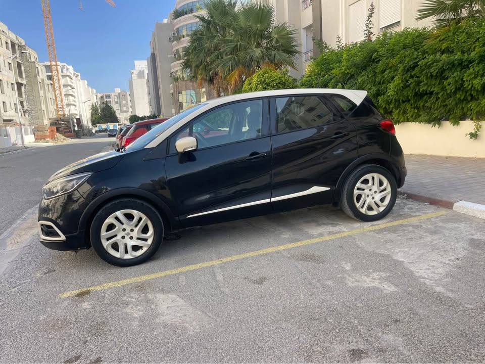 interieur-renault-captur-2014-volant-multifonction