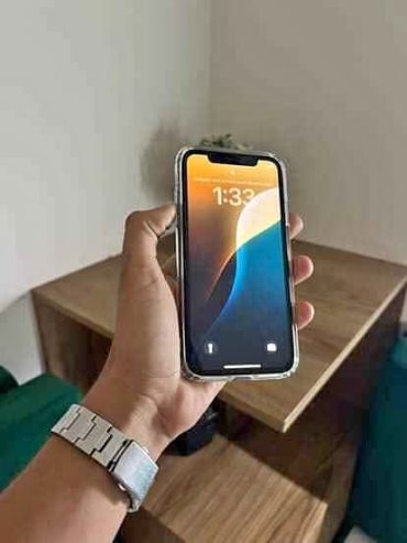 iphone-11-noir-64go-sfax-faceid-bon-etat