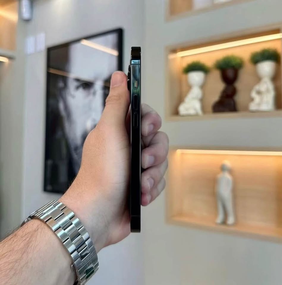 iphone-14-pro-vue-avant-proprete