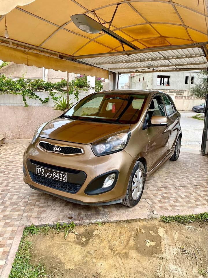 kia-picanto-2014-a-vendre-tunisie-faible-km