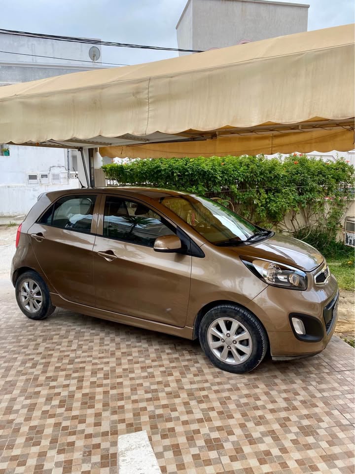 kia-picanto-etat-dorigine-interieur-comme-neuf