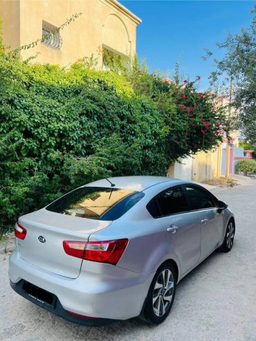 kia-rio-radar-de-recul-climatronique