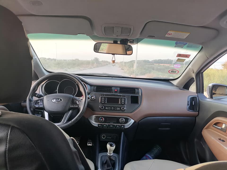 kia-rio-radar-recul-vitre-electrique