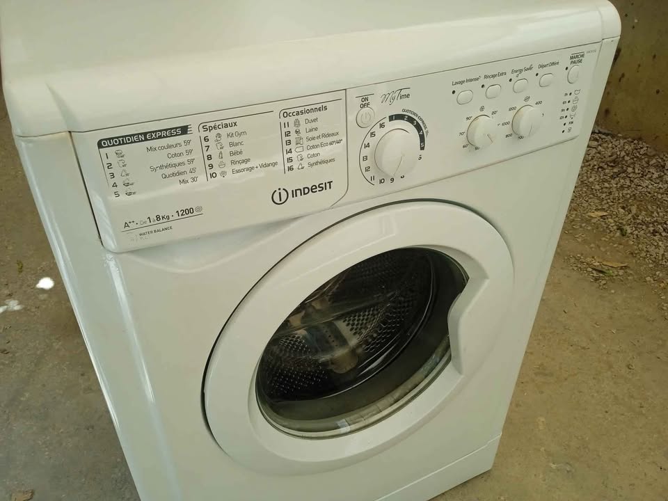 machine-a-laver-blanche-frontale-tunisie