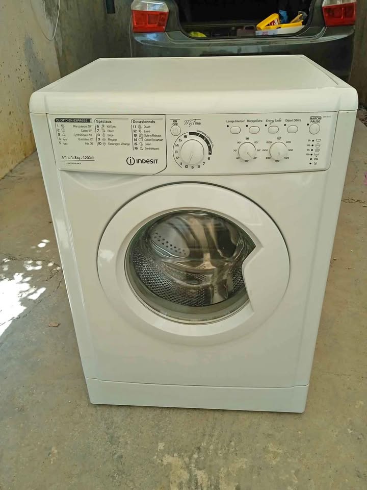 machine-a-laver-indesit-8kg-tunisie