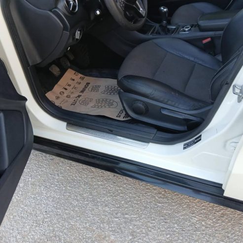 mercedes-a180-kit-amg-blanche-essence-tunisie