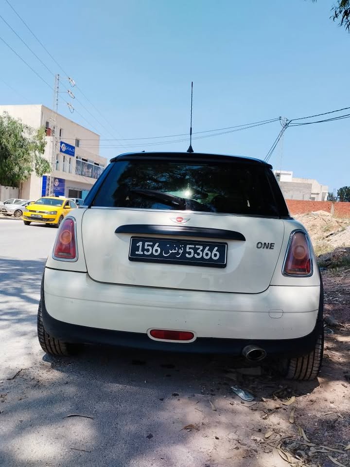 mini-one-essence-prix-22000dt-raoued